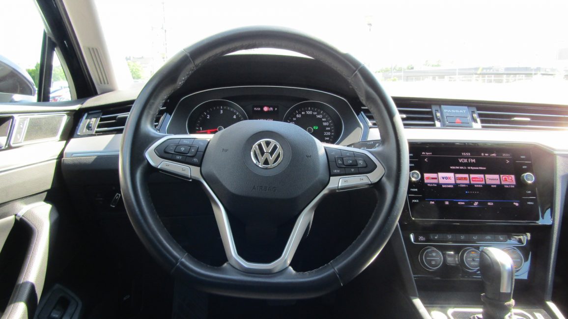 Volkswagen Passat 2.0 TDI Elegance DSG DW9HR93 w abonamencie