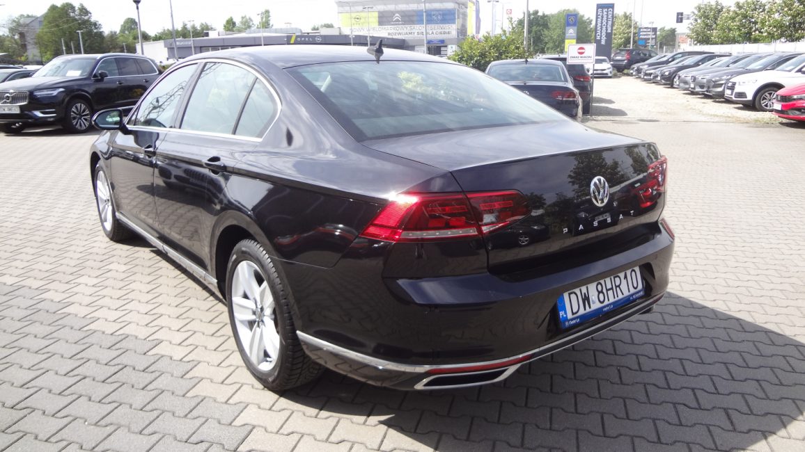 Volkswagen Passat 2.0 TDI Elegance DSG DW8HR10 w zakupie za gotówkę