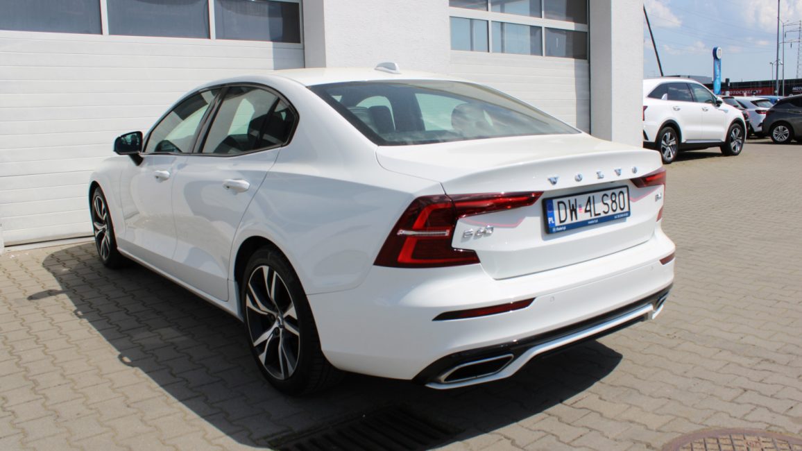 Volvo S60 B4 B R-Design aut DW4LS80 w leasingu dla firm