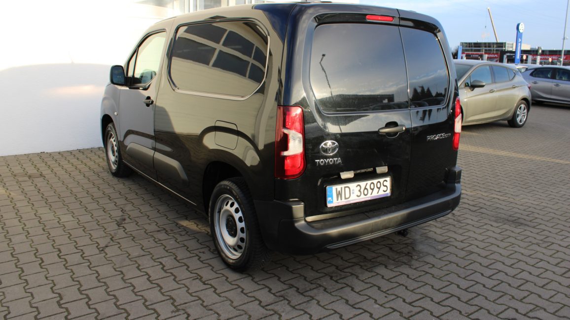 Toyota Proace City 1.2 D-4T Standard 2.3t Active Aut. WD3699S w leasingu dla firm