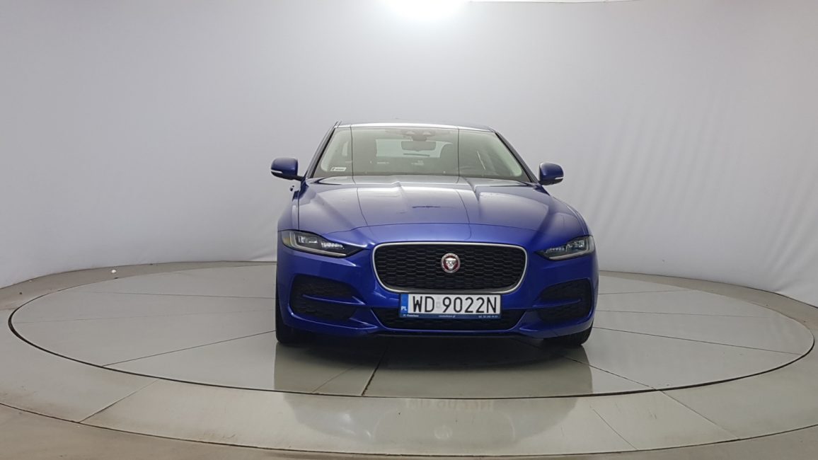 Jaguar XE 2.0 D180 SE aut WD9022N w abonamencie