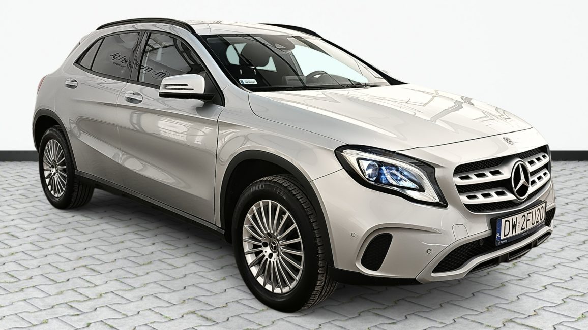 Mercedes-benz GLA 200 7G-DCT DW2FU20 w abonamencie