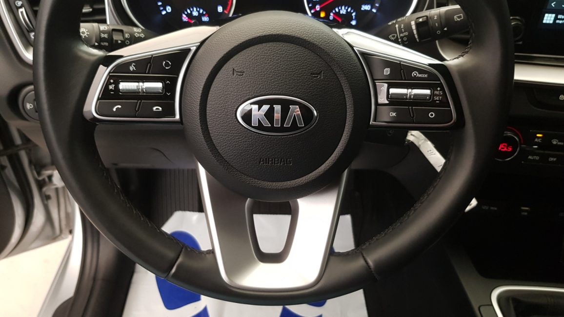 Kia Ceed 1.0 T-GDI M WD3037P w zakupie za gotówkę