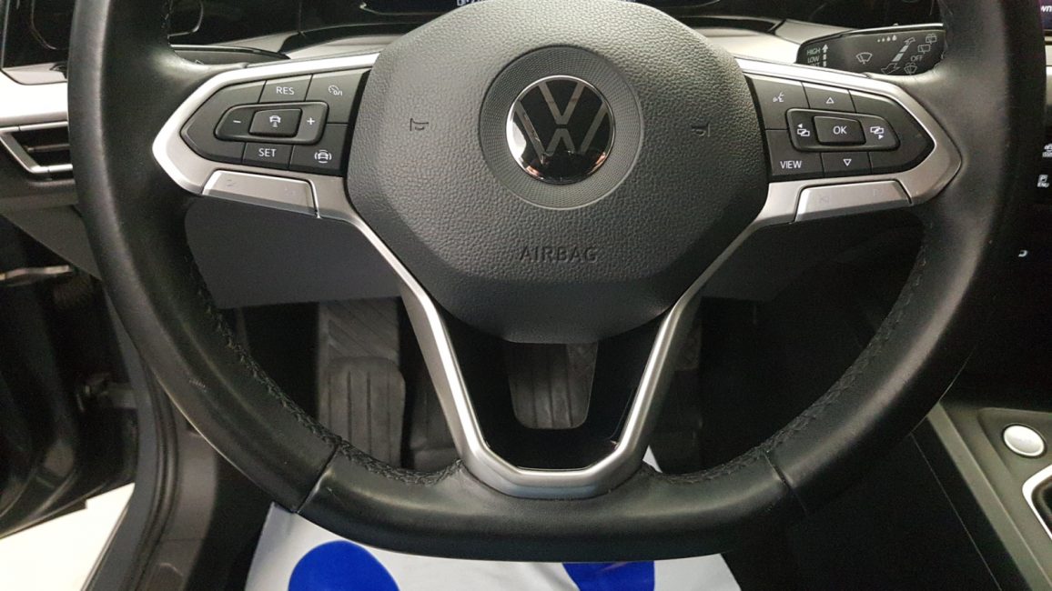 Volkswagen Golf VIII 2.0 TDI Life WD3334P w zakupie za gotówkę