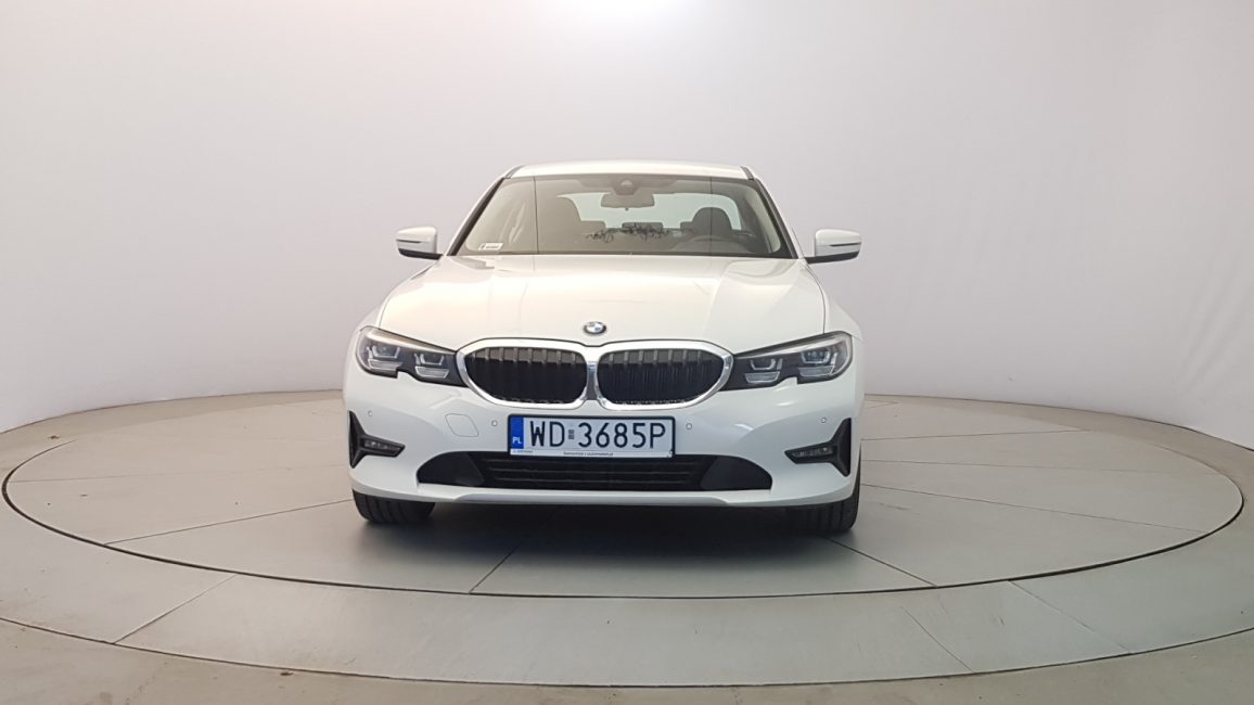 BMW 318i aut WD3685P w abonamencie