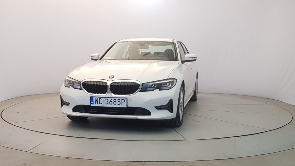 BMW 318i aut WD3685P w abonamencie