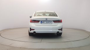 BMW 318i aut WD3685P w abonamencie