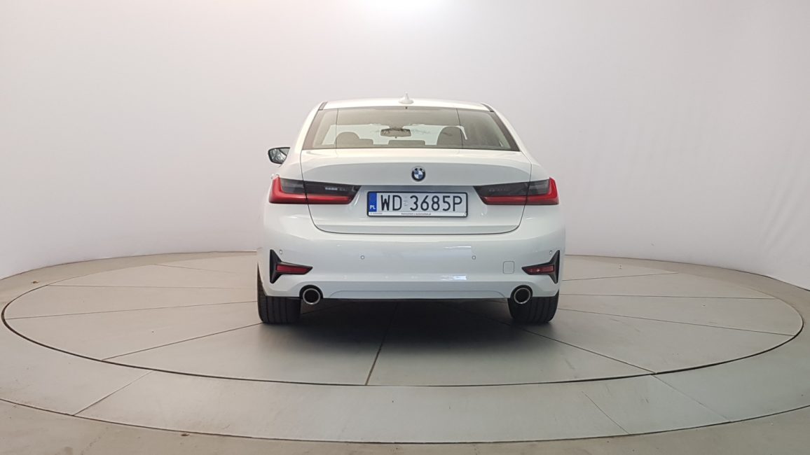 BMW 318i aut WD3685P w abonamencie