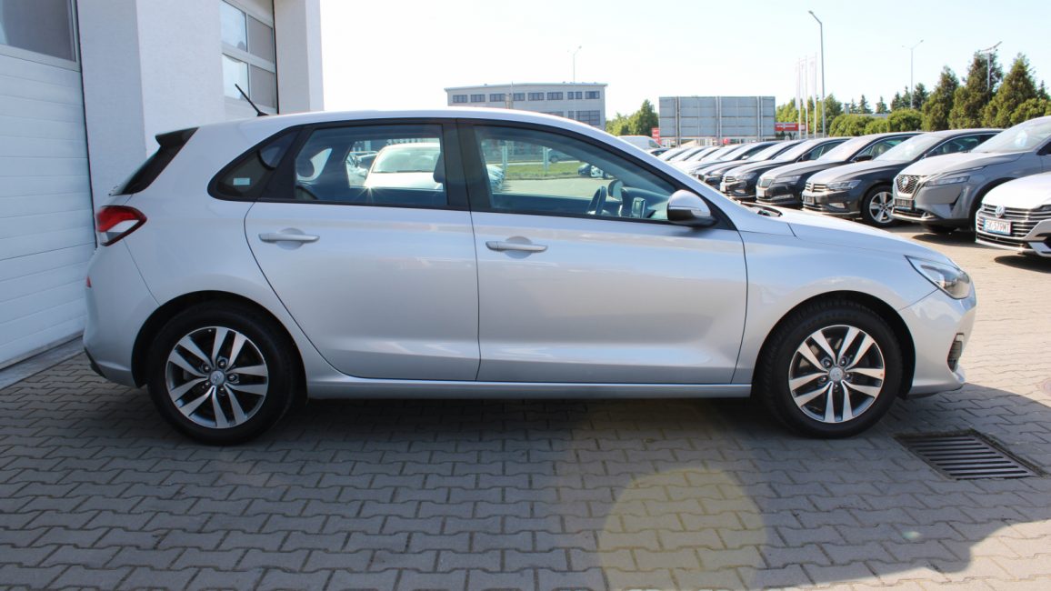 Hyundai i30 1.4 Classic + PO4LJ76 w leasingu dla firm