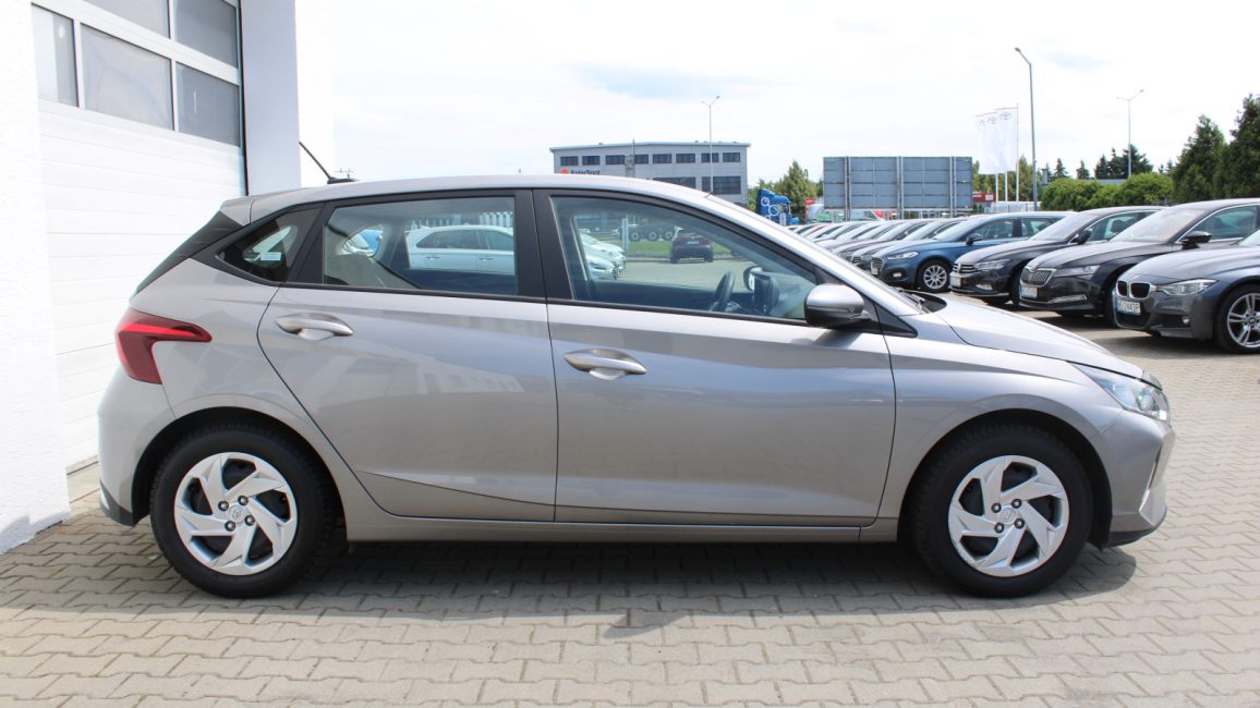 Hyundai i20 1.2 Pure WJ6810K w leasingu dla firm