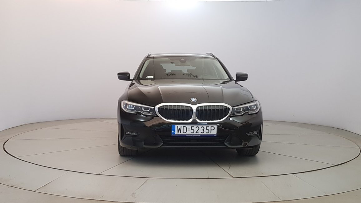 BMW 318d mHEV Sport Line aut WD5235P w leasingu dla firm