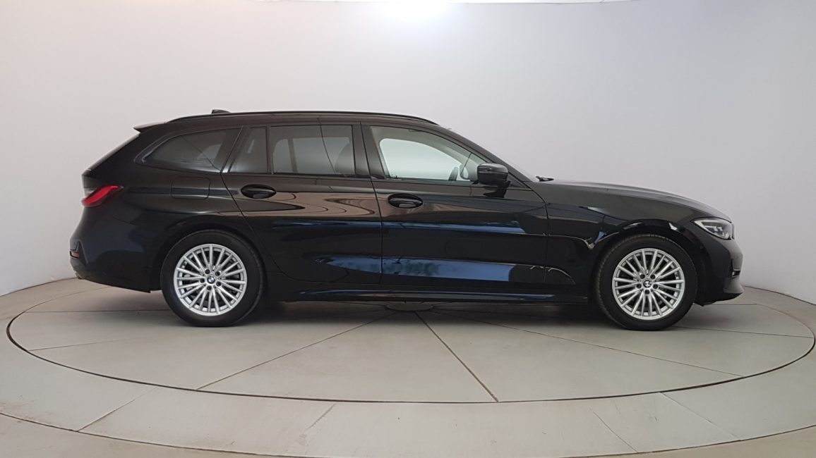 BMW 318d mHEV Sport Line aut WD5235P w zakupie za gotówkę