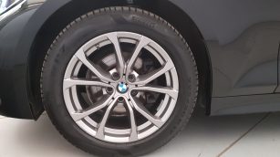 BMW 318d mHEV Sport Line aut WD5236P w leasingu dla firm