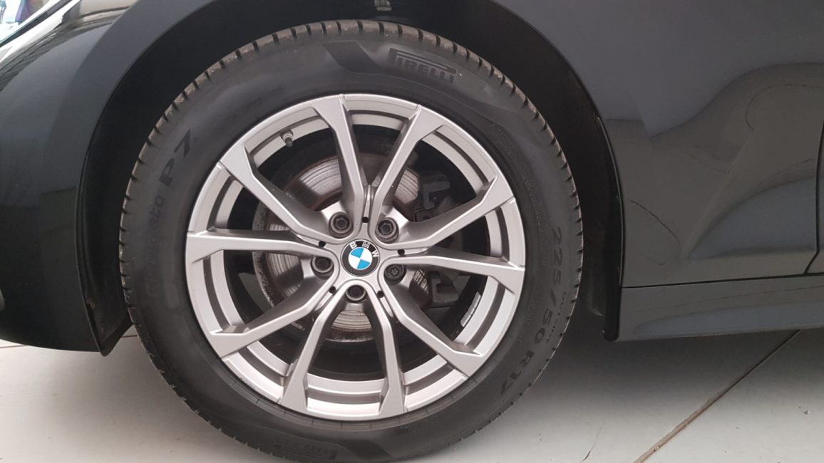 BMW 318d mHEV Sport Line aut WD5236P w zakupie za gotówkę