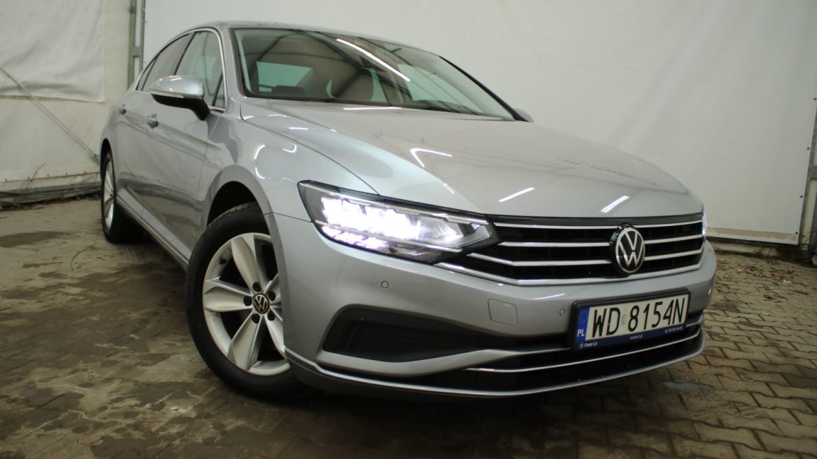 Volkswagen Passat 2.0 TSI Business DSG WD8154N w abonamencie