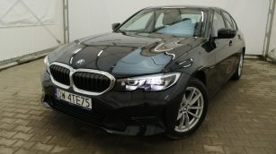 BMW 320d xDrive mHEV Advantage aut WD3146U w abonamencie