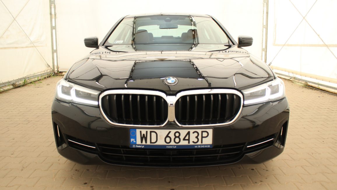 BMW 520i mHEV aut WD6843P w leasingu dla firm