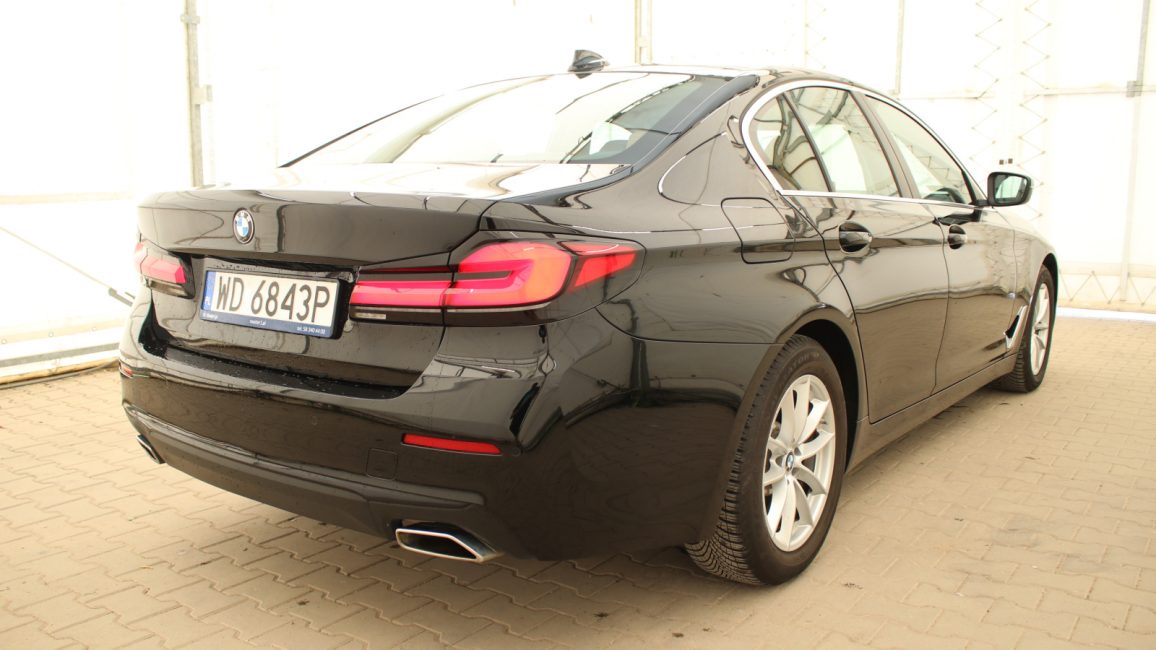 BMW 520i mHEV aut WD6843P w leasingu dla firm