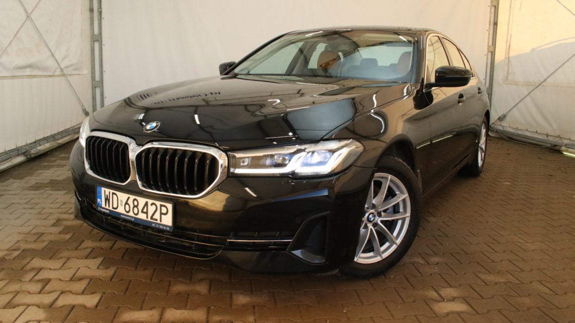 BMW 520i mHEV aut WD6842P w leasingu dla firm