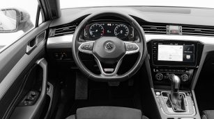 Volkswagen Passat 2.0 TSI 4Mot. Elegance DSG WD6077N w abonamencie dla firm