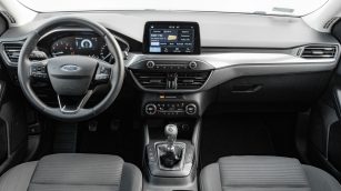 Ford Focus 1.5 EcoBoost Titanium ZS984KG w zakupie za gotówkę