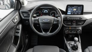 Ford Focus 1.5 EcoBoost Titanium ZS984KG w zakupie za gotówkę