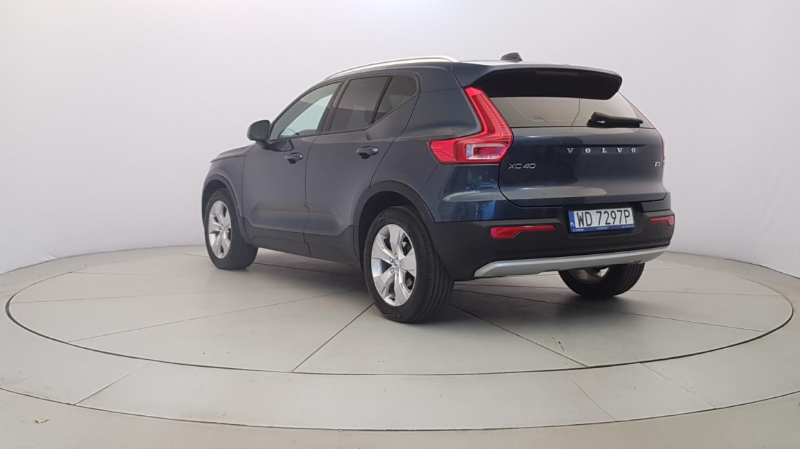 Volvo XC 40 T3 Momentum Pro aut WD7297P w leasingu dla firm