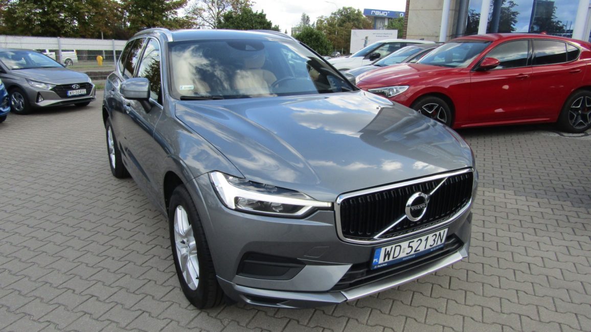 Volvo XC 60 D4 Momentum Pro aut WD5213N w abonamencie