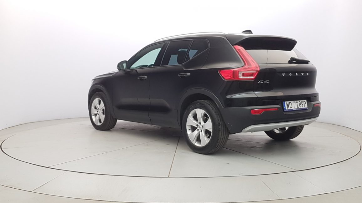 Volvo XC 40 T3 Momentum Pro aut WD7289P w zakupie za gotówkę