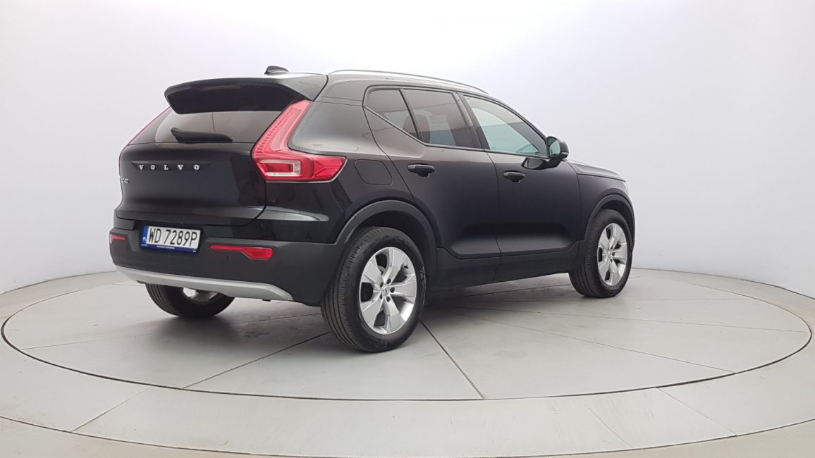 Volvo XC 40 T3 Momentum Pro aut WD7289P w leasingu dla firm