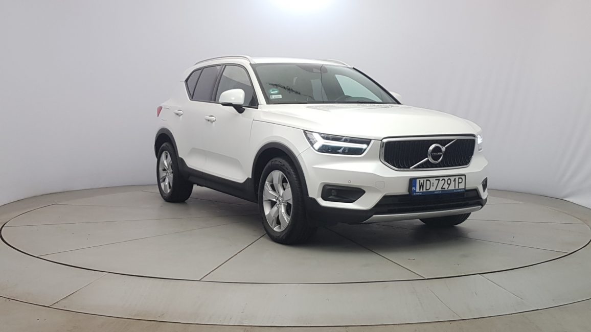 Volvo XC 40 T3 Momentum Pro aut WD7291P w abonamencie