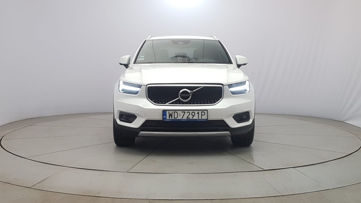 Volvo XC 40 T3 Momentum Pro aut WD7291P w abonamencie