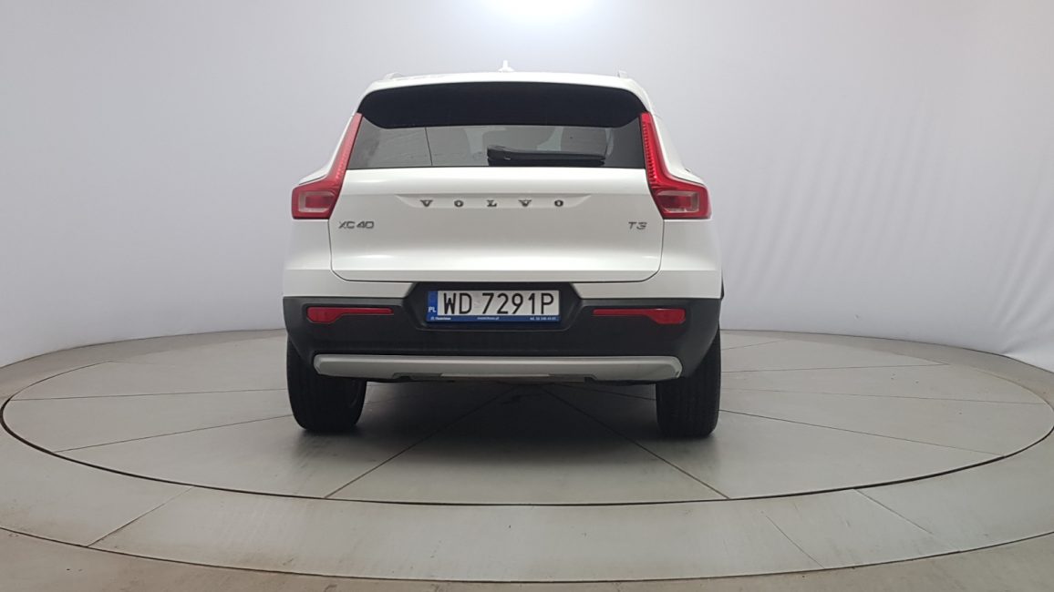 Volvo XC 40 T3 Momentum Pro aut WD7291P w abonamencie