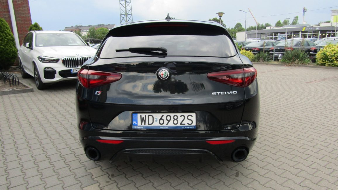 Alfa Romeo Stelvio 2.0 Turbo Veloce Q4 aut WD6982S w leasingu dla firm