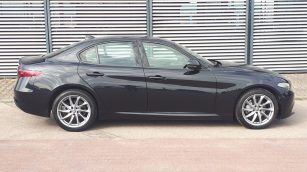 Alfa Romeo Giulia 2.0 Turbo Super aut WJ8200L w leasingu dla firm