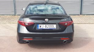 Alfa Romeo Giulia 2.0 Turbo Super aut WJ8200L w leasingu dla firm