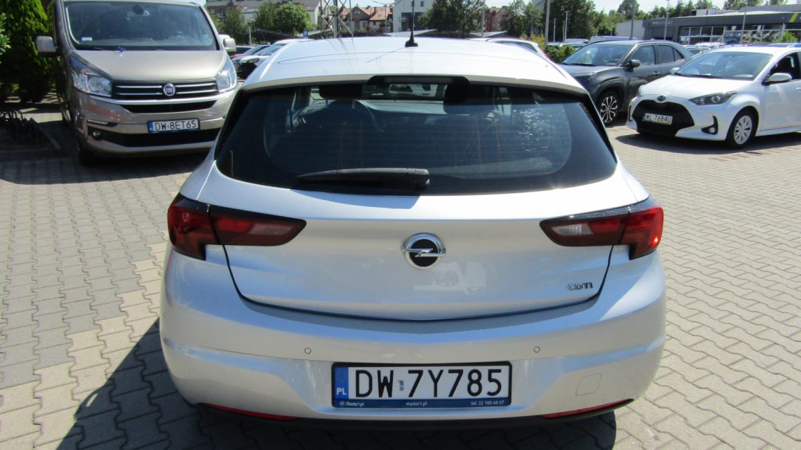 Opel Astra V 1.6 CDTI Enjoy DW7Y785 w zakupie za gotówkę