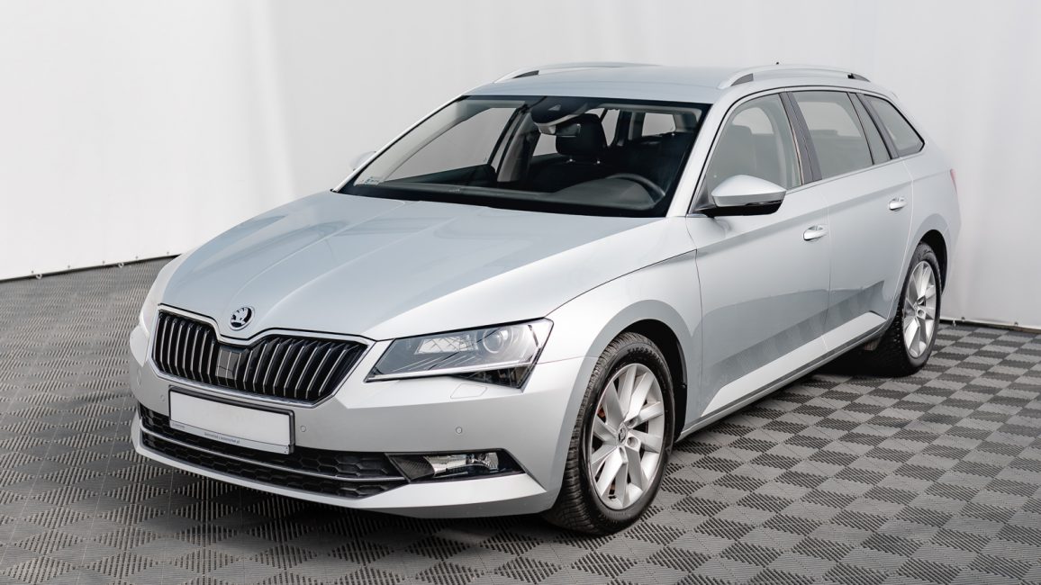 Skoda Superb 2.0 TDI SCR Style DSG WU2715J w zakupie za gotówkę