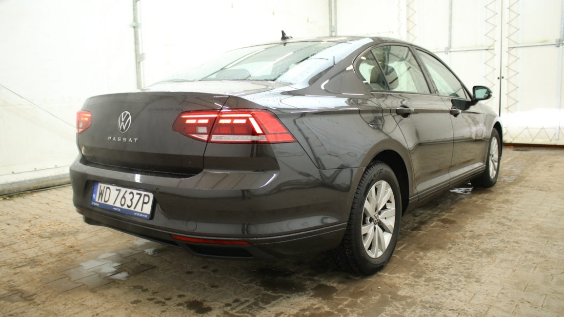 Volkswagen Passat 1.5 TSI EVO Essence DSG WD7637P w leasingu dla firm