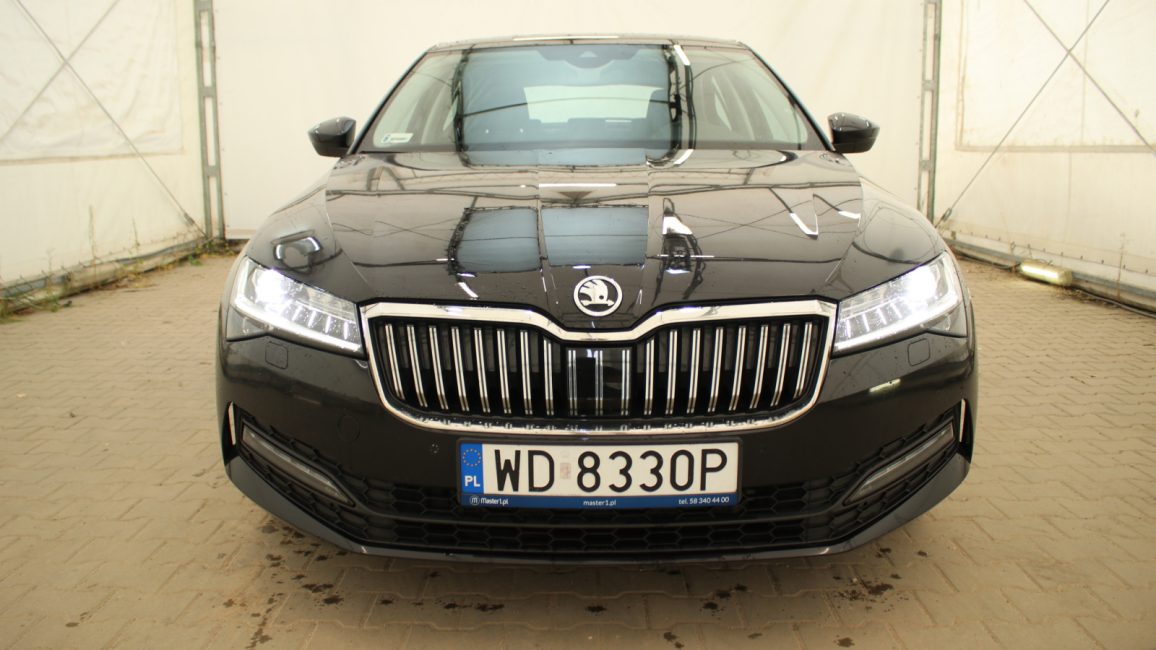 Skoda Superb 2.0 TDI SCR Ambition DSG WD8330P w zakupie za gotówkę