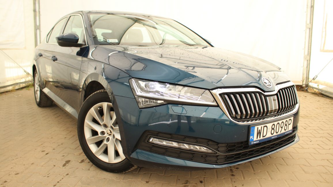 Skoda Superb 2.0 TDI SCR Ambition DSG WD8098P w leasingu dla firm