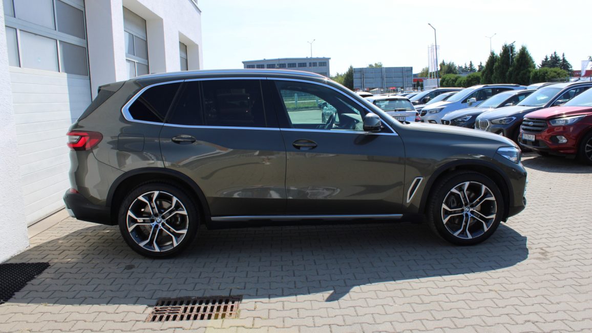 BMW X5 xDrive30d mHEV aut PO7VF99 w zakupie za gotówkę