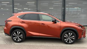 Lexus NX 300 F Impression AWD KR8VF96 w leasingu dla firm