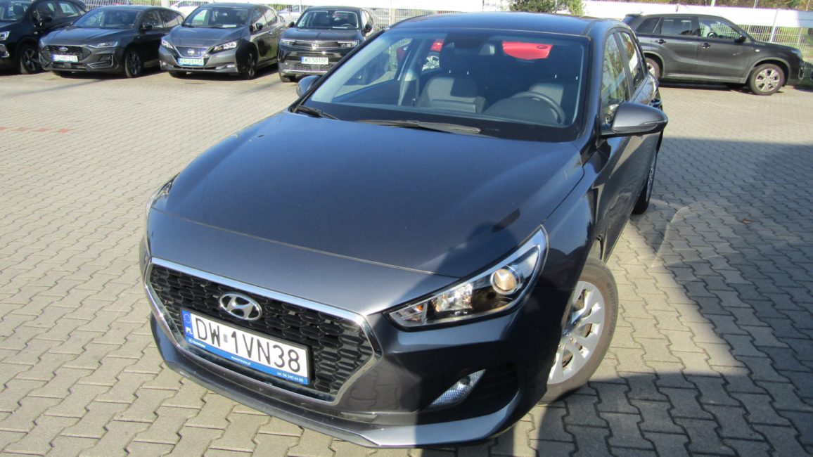 Hyundai i30 1.4 Classic + DW1VN38 w zakupie za gotówkę