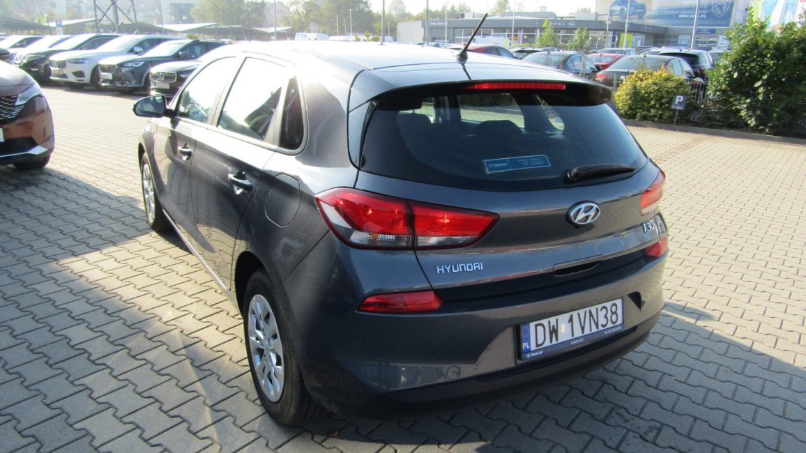 Hyundai i30 1.4 Classic + DW1VN38 w abonamencie dla firm