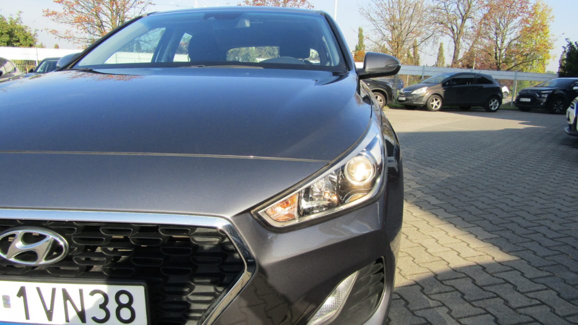 Hyundai i30 1.4 Classic + DW1VN38 w abonamencie dla firm