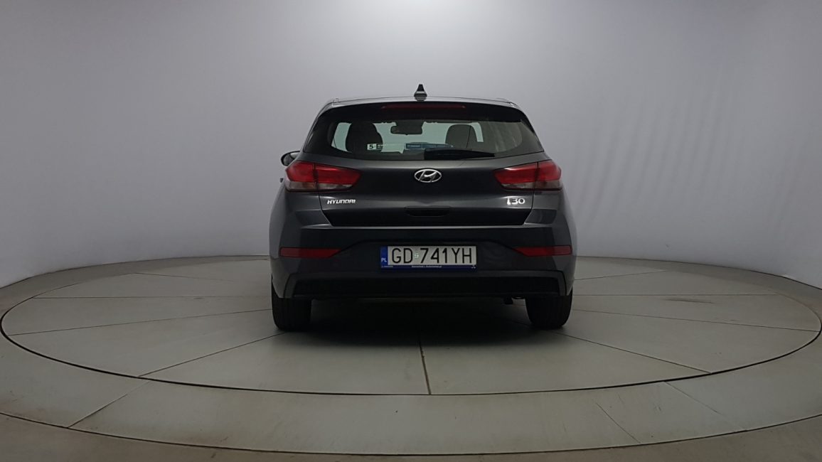 Hyundai i30 1.5 DPI Classic + GD741YH w zakupie za gotówkę