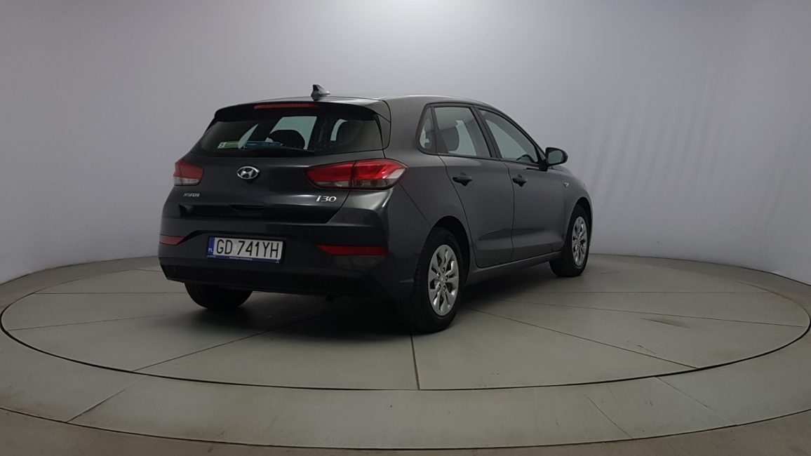 Hyundai i30 1.5 DPI Classic + GD741YH w zakupie za gotówkę