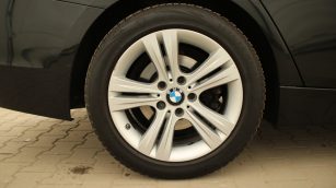 BMW 318d Sport Line aut WZ0627V w leasingu dla firm