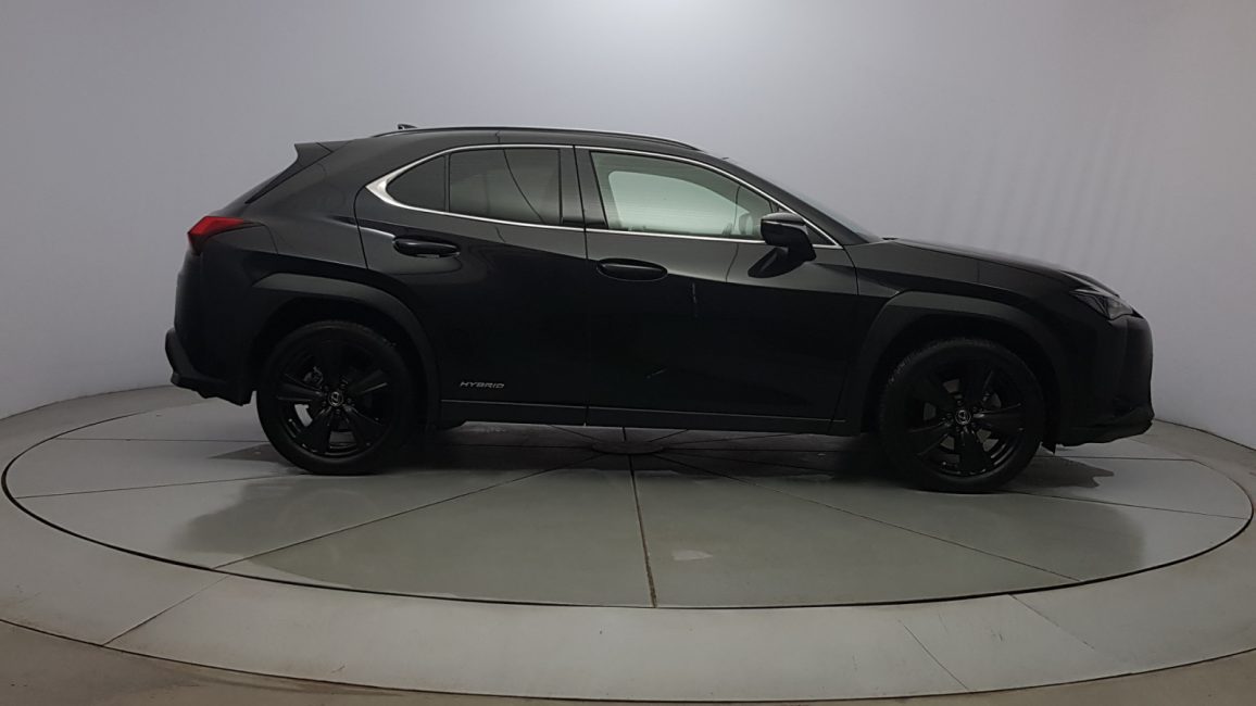 Lexus UX 250h GPF F Impression AWD CB086NA w abonamencie